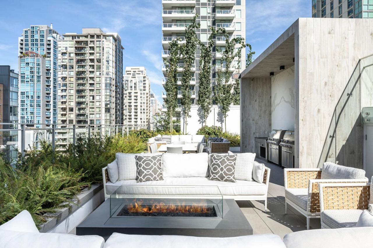 Level Yaletown - Richards Aparthotel แวนคูเวอร์ ภายนอก รูปภาพ